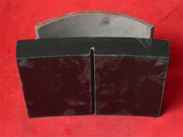 合成閘瓦產(chǎn)生金屬鑲嵌的原因及預(yù)防措施